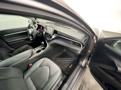 Used 2023 Toyota Camry XSE image 28