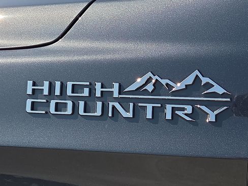 Used 2021 Chevrolet Tahoe High Country AWD/4WD image 8