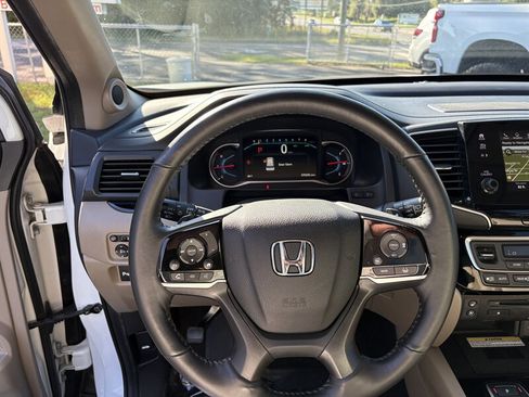 Used 2020 Honda Pilot Elite image 9