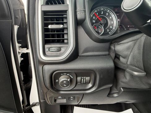 Used 2020 RAM 1500 Laramie w/ Sport Appearance Package AWD/4WD image 18