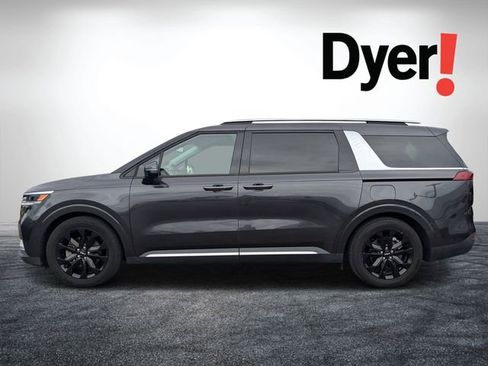 Certified 2022 Kia Carnival SX image 4