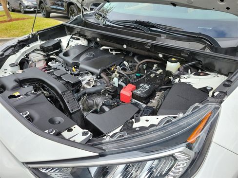 Used 2020 Toyota RAV4 XLE image 48