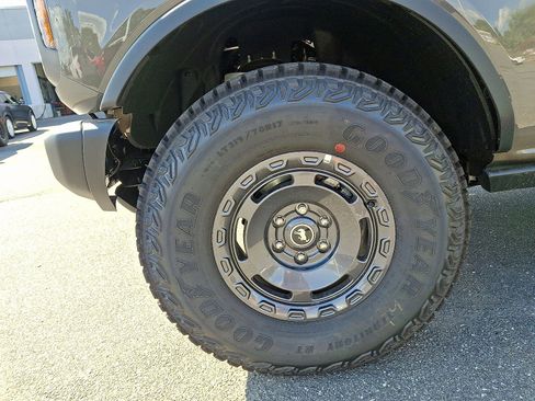 New 2025 Ford Bronco Badlands image 43