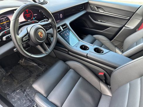 Used 2024 Porsche Taycan 4S image 4
