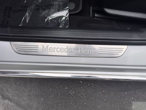 Used 2017 Mercedes-Benz C 300 4MATIC Sedan image 37