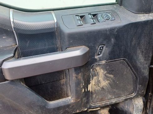 Used 2019 Ford F150 XLT w/ Equipment Group 301A Mid image 5