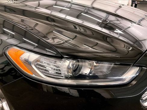 Used 2013 Ford Fusion SE FWD image 27