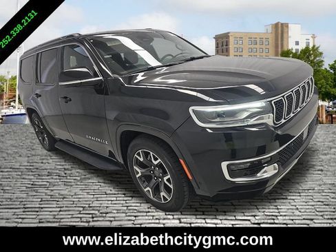 Used 2024 Jeep Wagoneer Series III AWD/4WD image 1