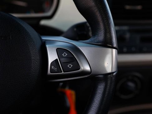 Used 2005 BMW Z4 2.5i image 21