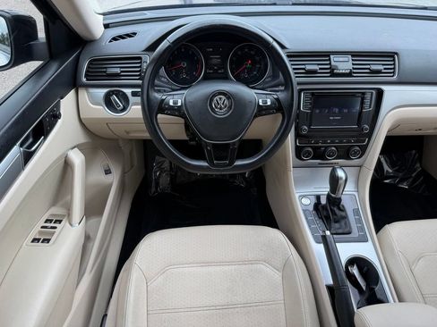 Used 2019 Volkswagen Passat 2.0T Wolfsburg w/ Wheels & Sunroof Package FWD image 29