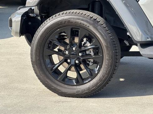 Used 2023 Jeep Wrangler High Altitude image 31