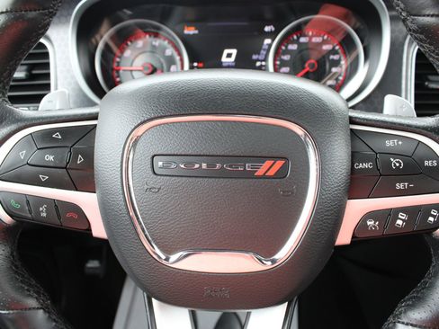 Used 2016 Dodge Charger R/T Scat Pack w/ Technology Group image 32
