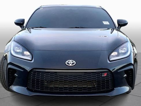 Used 2024 Toyota GR86 RWD image 5