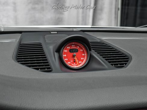 Used 2019 Porsche 911 GT2 RS image 12