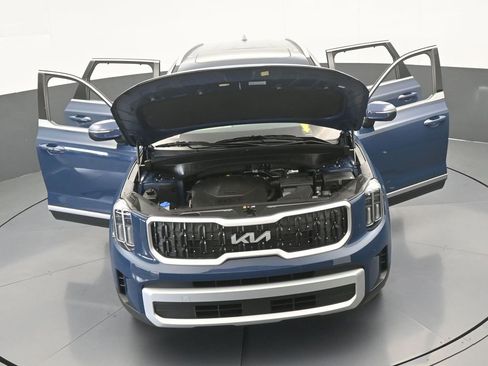 Used 2025 Kia Telluride EX w/ EX Captain's Chair Package image 77