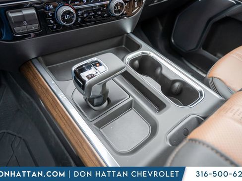 New 2026 Chevrolet Silverado 1500 High Country AWD/4WD image 15