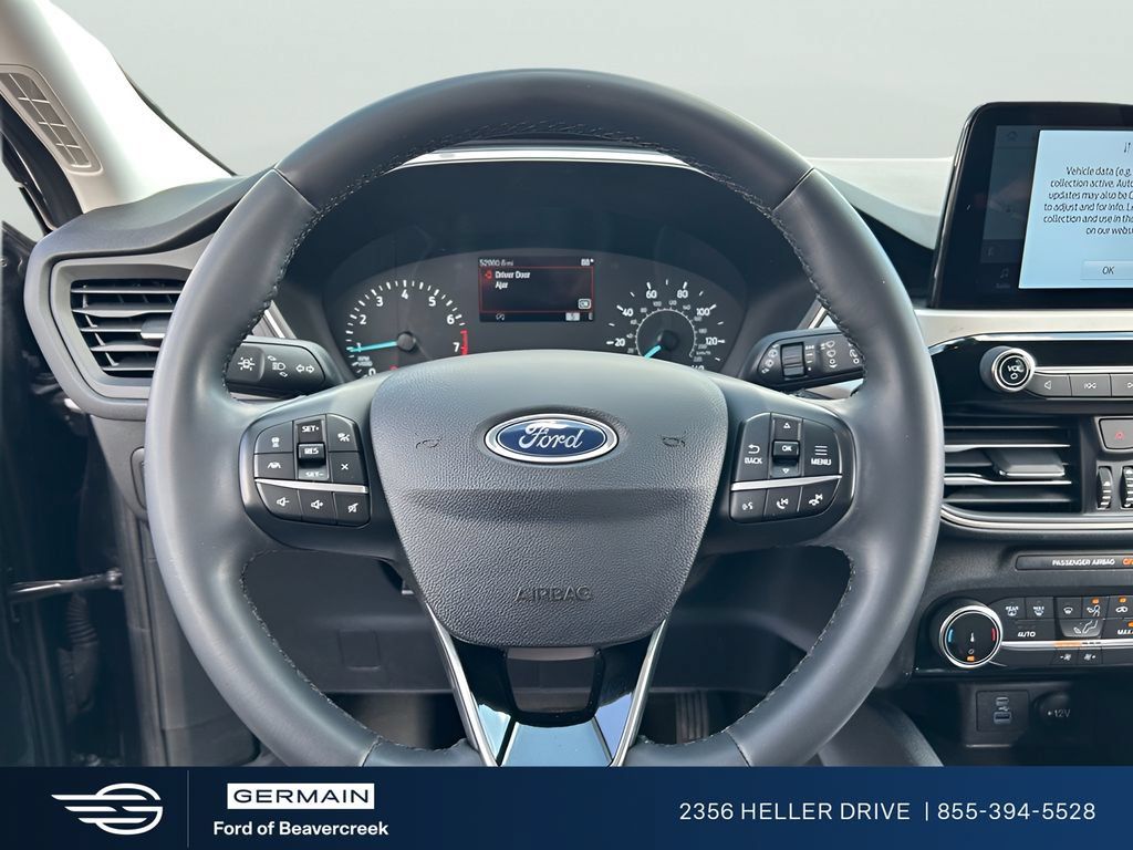 Used 2022 Ford Escape SE w/ SE Sport Appearance Package FWD image 17