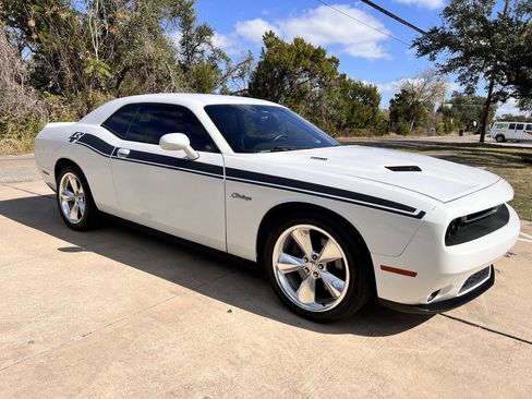 Used 2016 Dodge Challenger R/T Plus image 16