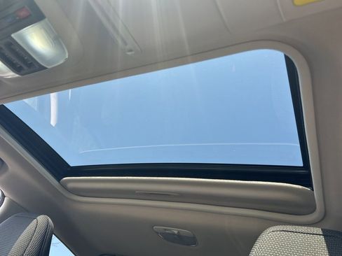 Used 2024 Subaru Crosstrek 2.0i Premium image 11