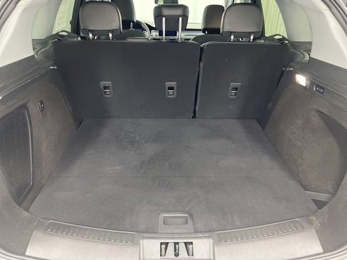 Used 2022 Lincoln Corsair AWD w/ Premium Package image 9