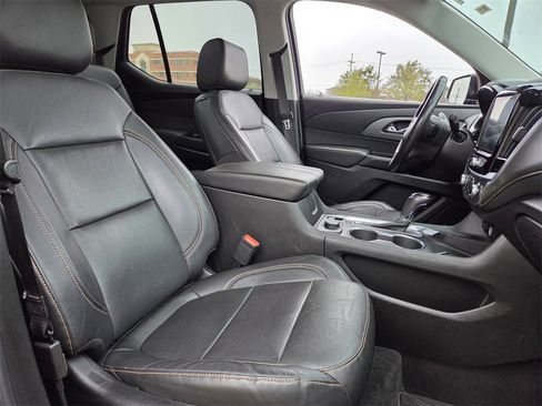 Used 2020 Chevrolet Traverse Premier image 25