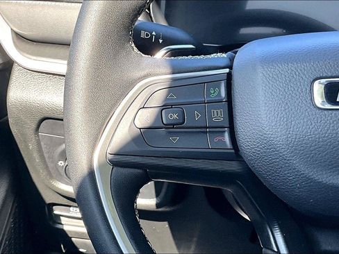 Certified 2025 Jeep Grand Cherokee Laredo X w/ Luxury Tech Group I AWD/4WD image 19