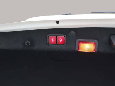 Used 2020 Mercedes-Benz C 43 AMG 4MATIC Sedan image 32