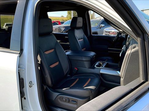 Used 2023 GMC Sierra 2500 AT4 w/ AT4 Premium Plus Package image 7