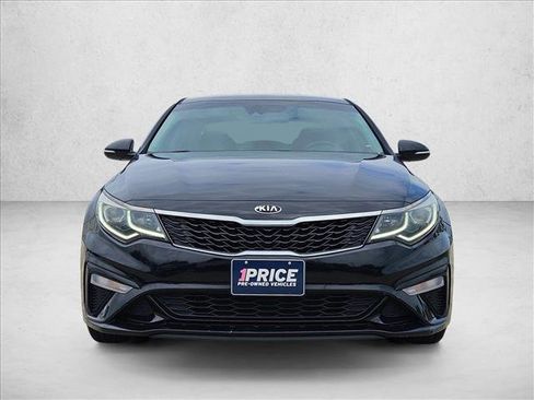 Used 2019 Kia Optima LX FWD image 2
