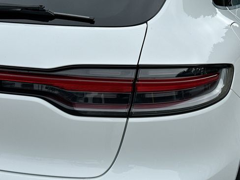 Used 2020 Porsche Macan S image 33