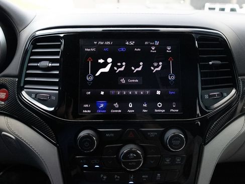 Used 2020 Jeep Grand Cherokee Trackhawk AWD/4WD image 7