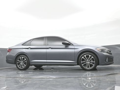 Used 2024 Volkswagen Jetta Sport FWD image 40