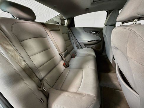 Used 2024 Chevrolet Malibu LT FWD image 12