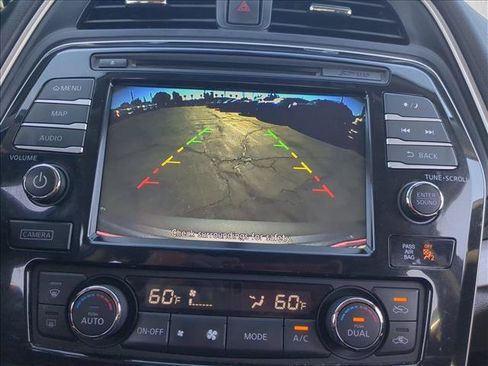 Used 2017 Nissan Maxima 3.5 SL FWD image 14