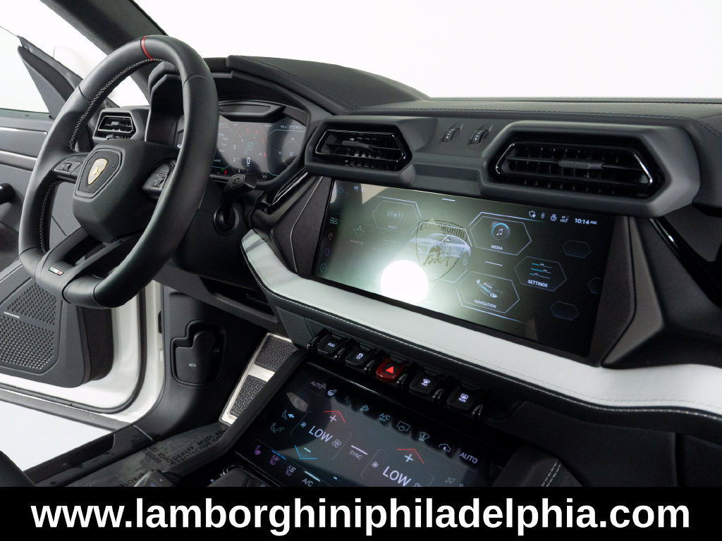Used 2025 Lamborghini Urus S AWD/4WD image 40