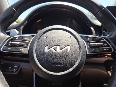 Used 2023 Kia Seltos S w/ Navigation Package FWD image 28