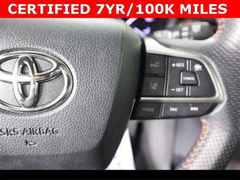 Used 2021 Toyota Sienna XSE image 22