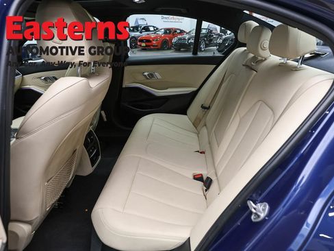 Used 2021 BMW 330i xDrive Sedan w/ Convenience Package AWD/4WD image 23