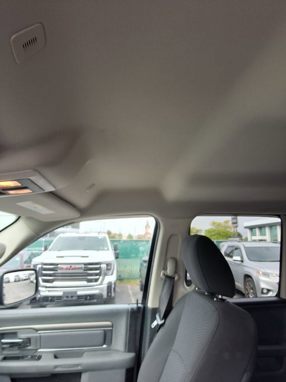 Used 2019 RAM 1500 Warlock AWD/4WD image 17