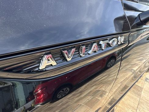 Certified 2024 Lincoln Aviator Reserve w/ Equipment Group 201A image 9