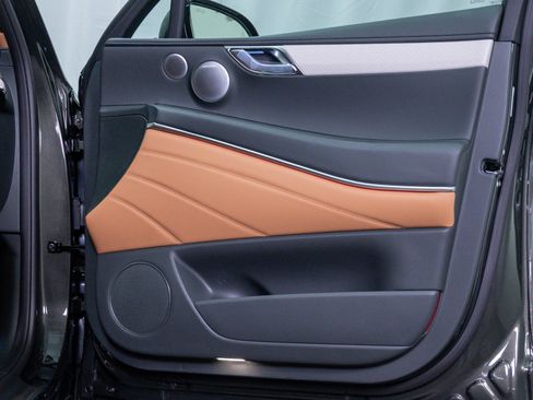 New 2026 Genesis GV80 2.5T Advanced image 10