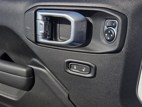 New 2026 Jeep Wrangler Unlimited Sport image 13