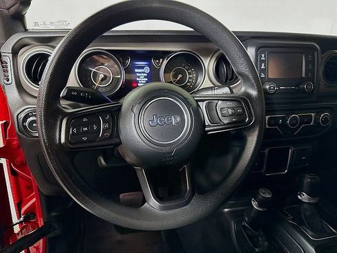 Used 2018 Jeep Wrangler Sport AWD/4WD image 12