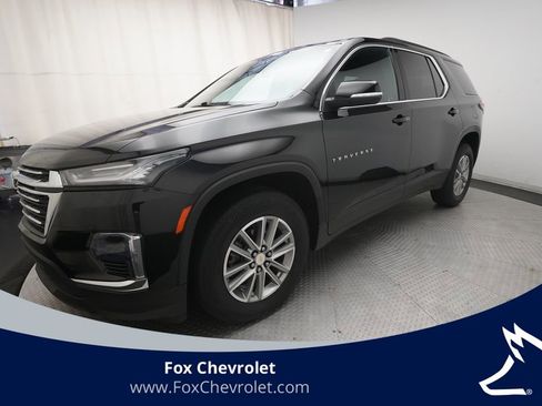 Used 2023 Chevrolet Traverse LT w/ LPO, Floor Liner Package AWD/4WD image 1