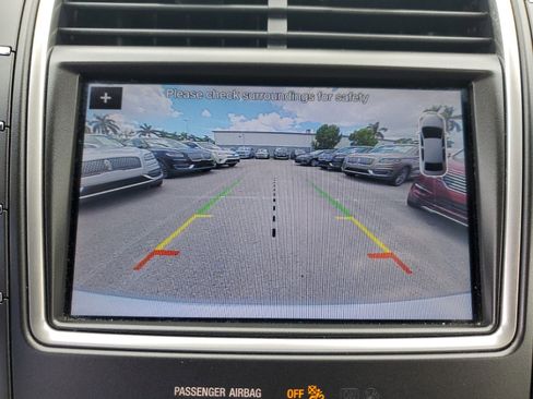 Used 2019 Lincoln Nautilus FWD image 31