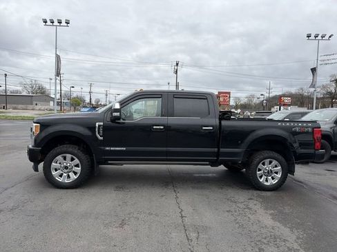 Used 2019 Ford F250 Platinum w/ Platinum Ultimate Package image 9