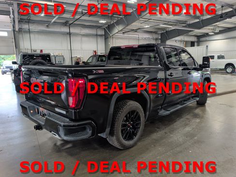 Used 2025 GMC Sierra 1500 Elevation AWD/4WD image 3