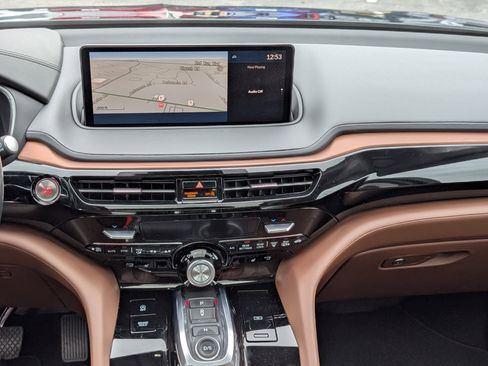 Used 2022 Acura MDX SH-AWD w/ Technology Package image 18