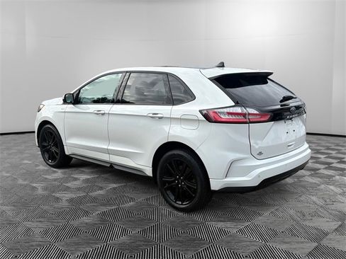 Used 2022 Ford Edge ST-Line image 3