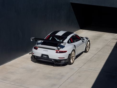 Used 2018 Porsche 911 GT2 RS RWD image 71